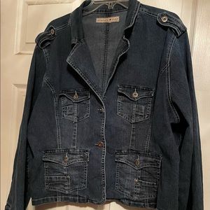 Americana ⭐️ blues Jean Jacket Armpit to armpit 27” from shoulders down 24”